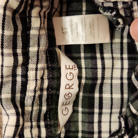 George Boy's Long Sleeved Shirt Size 4T Color Hunter Green/White/Black Plaid - Picture 2 of 5